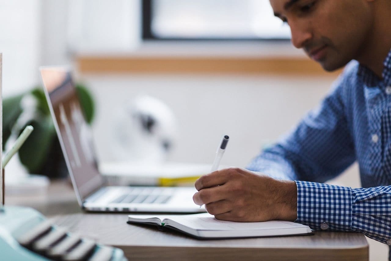 Top 9 ESG Certifications & Courses for Professionals in 2026