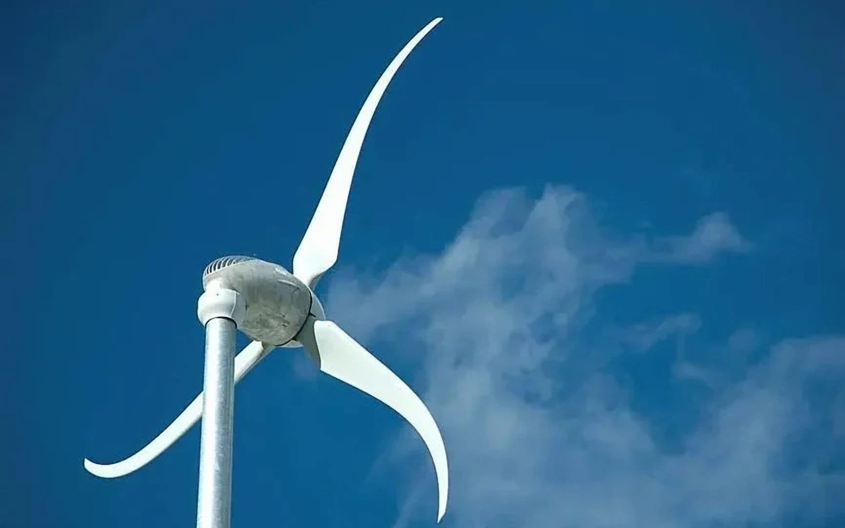 Small Wind Turbines Power Urban Homes in Netherlands