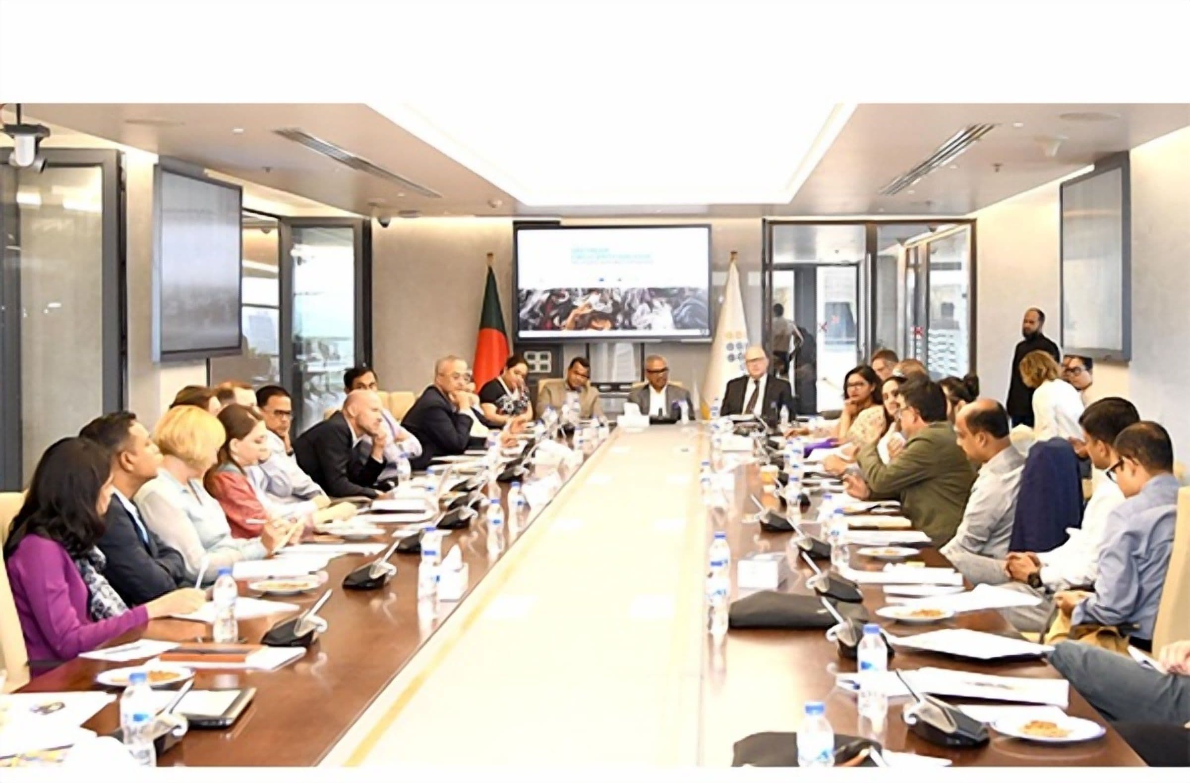 Garment Sector Stakeholders Unite for Circularity