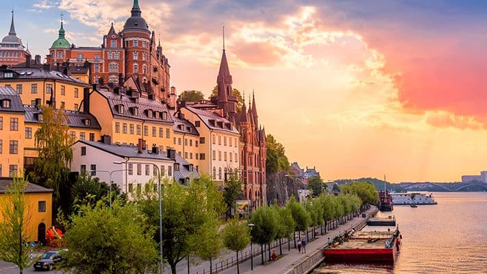 Greening the Economy: Sustainable Cities